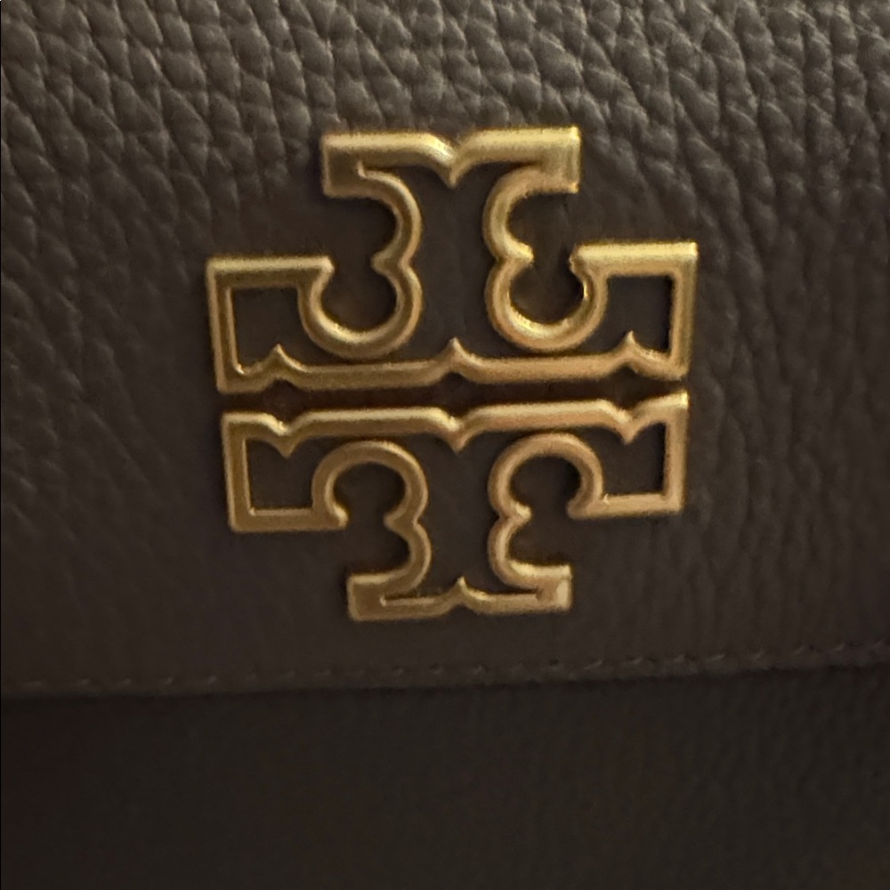 Tory Burch Leather Handbag - Picture 8 of 11